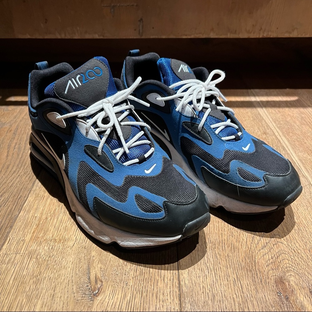 Nike Air200